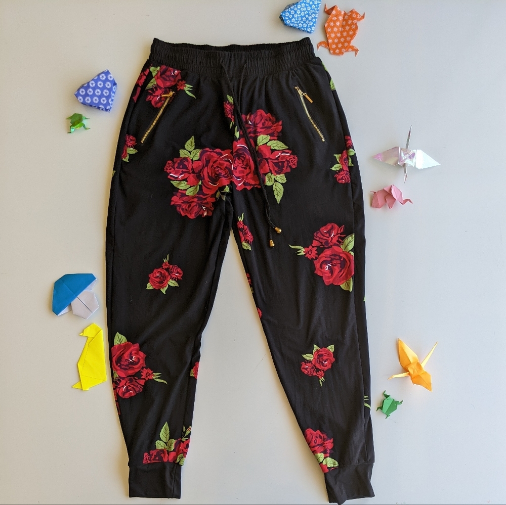 Red rose joggers